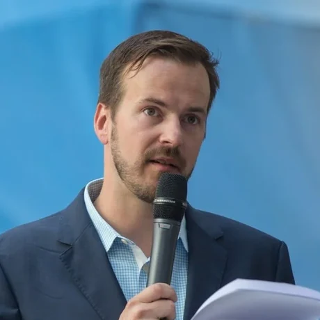 Taavet Hinrikus